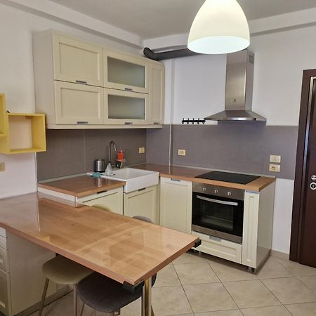 Beachfront Apartment Sarande Exterior photo